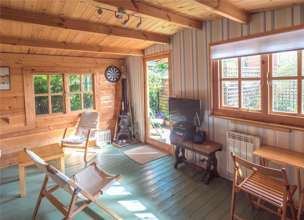 Summerhouse Interior