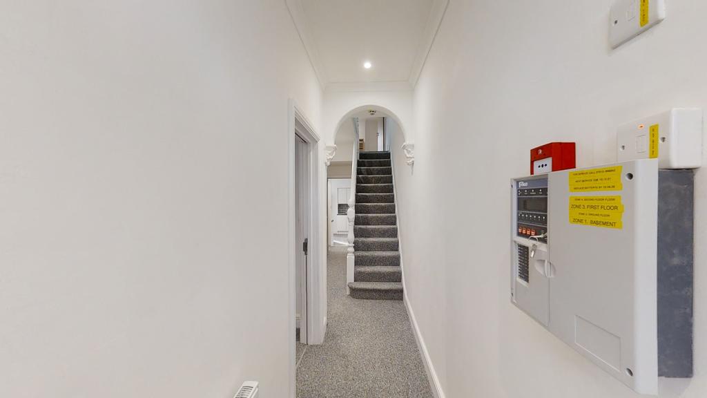 Hastings Road, Maidstone ME15 7SP 6 bed house share £700 pcm (£162 pw)