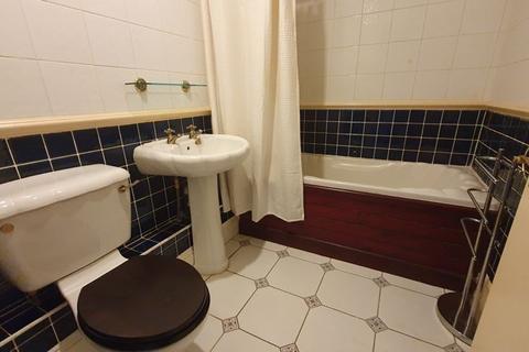 Flat 3, Bush House Fore Street, Camelford, PL32 9PG