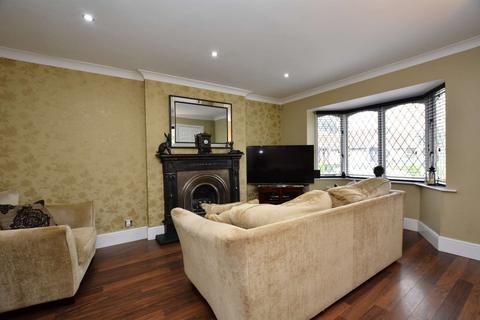21 Meadowgate Drive, Lofthouse, Wakefield, WF3 3SR