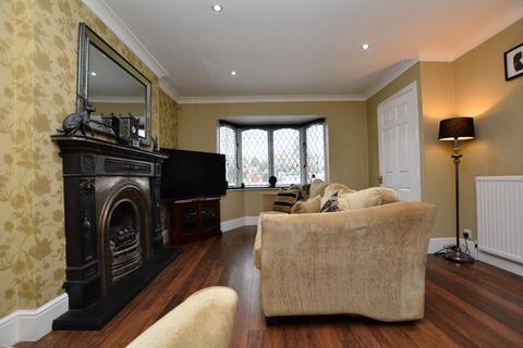 21 Meadowgate Drive, Lofthouse, Wakefield, WF3 3SR