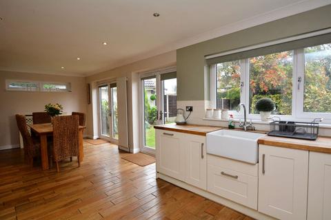 21 Meadowgate Drive, Lofthouse, Wakefield, WF3 3SR
