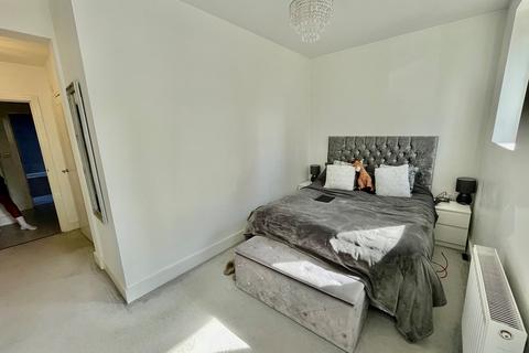 1 bedroom apartment for sale, Avebury Boulevard, Milton Keynes, MK9