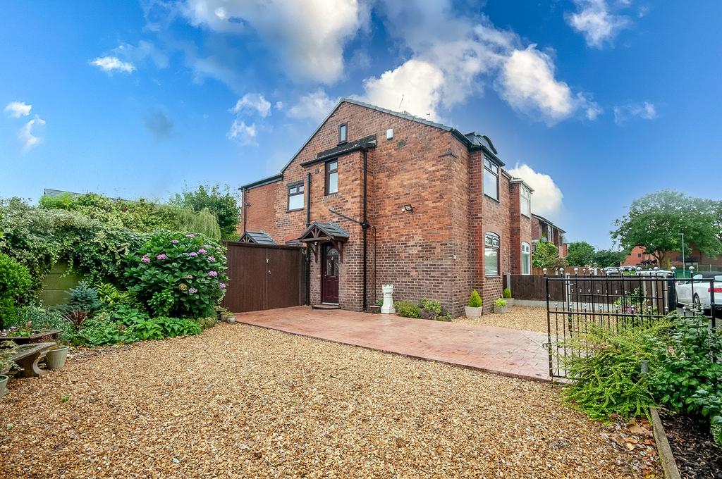 Warburton Hey, Rainhill, Prescot, L35 3 bed semidetached house £250,000