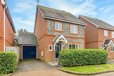 58 Dane Road, Warlingham, CR6 9NP