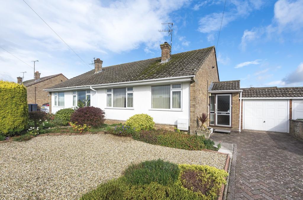 Prestbury Drive, Wiltshire, BA12 2 bed semidetached bungalow £250,000