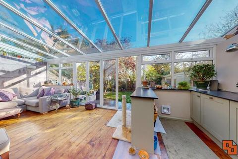 62 Cypress Road, London, SE25 4AU