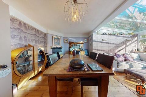 62 Cypress Road, London, SE25 4AU