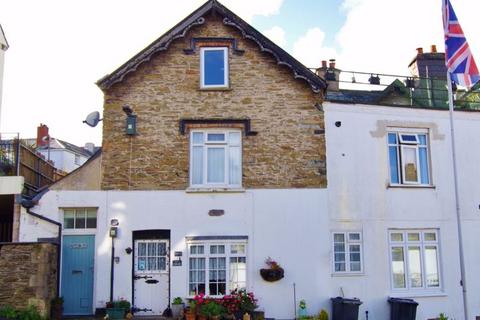 Middle Flat, 22 Queen Street, Lynton, EX35 6AA