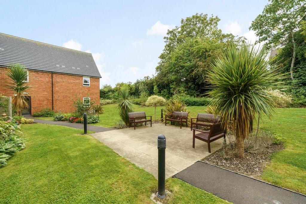 Waverley Court- Gardens.jpg