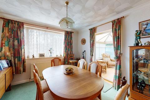 8 Hudson Close, Sturry, Canterbury, CT2 0HX
