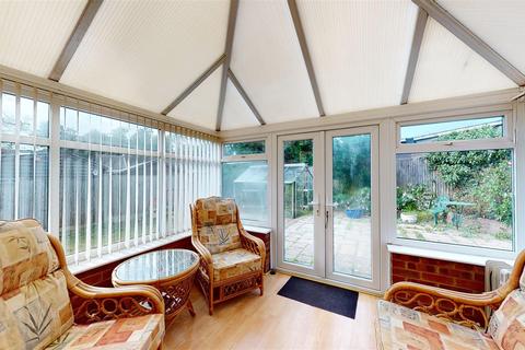 8 Hudson Close, Sturry, Canterbury, CT2 0HX