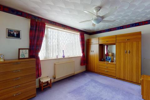 8 Hudson Close, Sturry, Canterbury, CT2 0HX