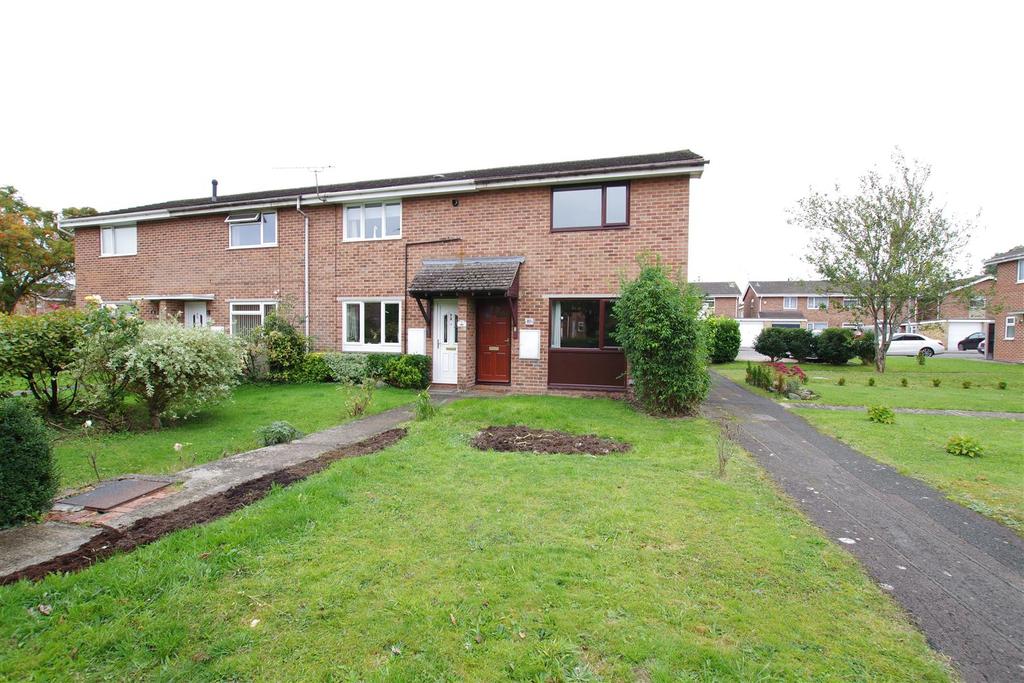 Elmore, Eldene, Swindon 2 bed end of terrace house £895 pcm (£207 pw)