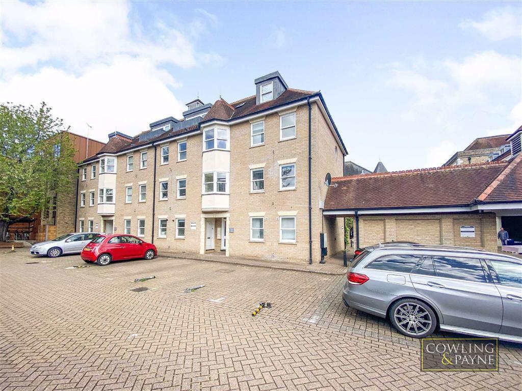 Cathedral Walk, Chelmsford, Essex 1 bed apartment £185,000