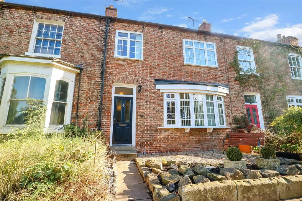 The Front, Middleton One Row, Darlington 3 bed terraced house £750