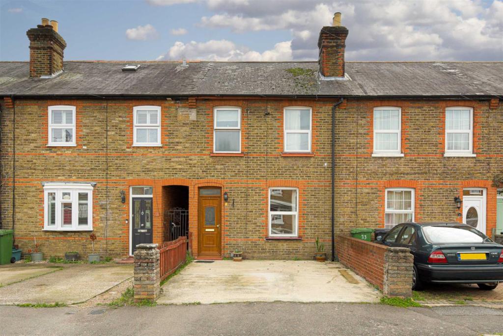 Horton Hill, Epsom 2 bed terraced house £400,000