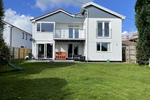 28 Fairway, Carlyon Bay, St Austell, PL25 3QF