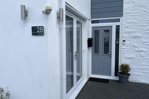 28 Fairway, Carlyon Bay, St Austell, PL25 3QF
