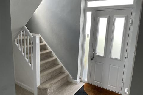 28 Fairway, Carlyon Bay, St Austell, PL25 3QF