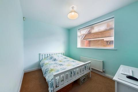 9 Bridgewater Drive, Northampton, NN3 3AF
