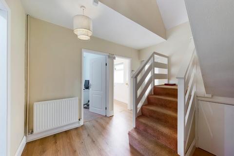 9 Bridgewater Drive, Northampton, NN3 3AF