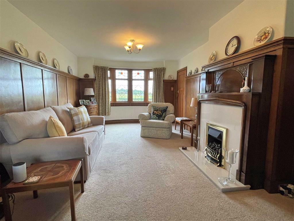 Bryning Lane, Wrea Green 4 bed detached house £600,000
