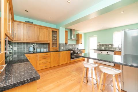 11 Chaceley Way, Nottingham, NG11 7EG
