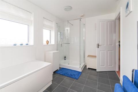 11 Chaceley Way, Nottingham, NG11 7EG