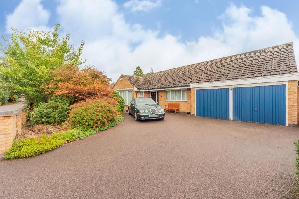 Burlington Road, Leicester 2 bed detached bungalow £450,000