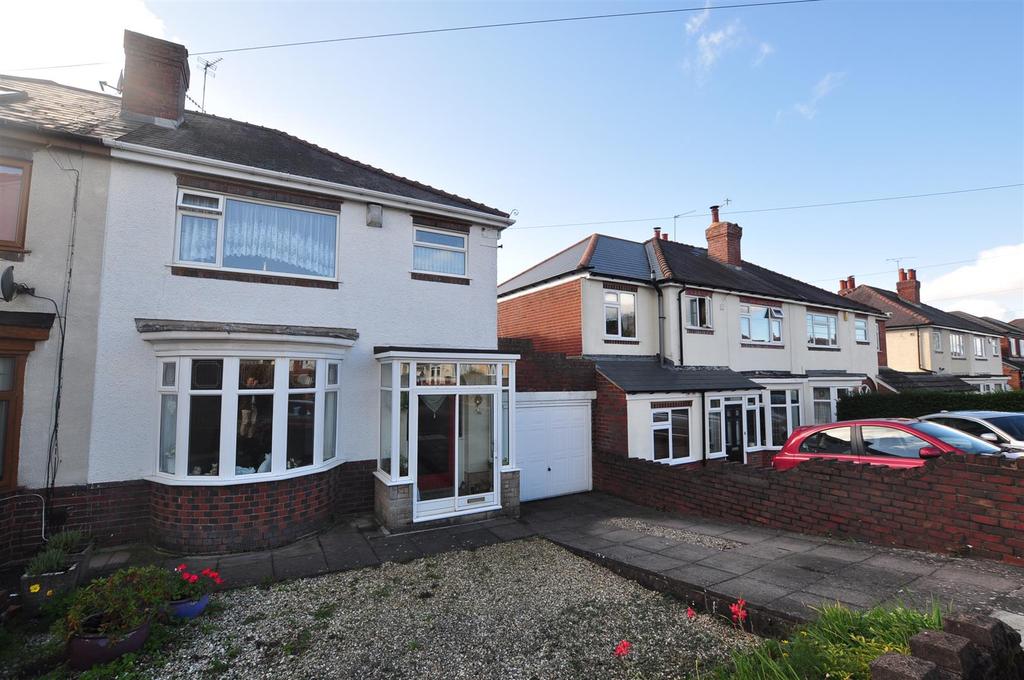 Greenhill Road, Halesowen 3 bed detached house £300,000
