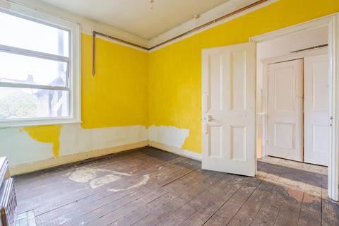 79 Ashburnham Road, London, NW10 5SA