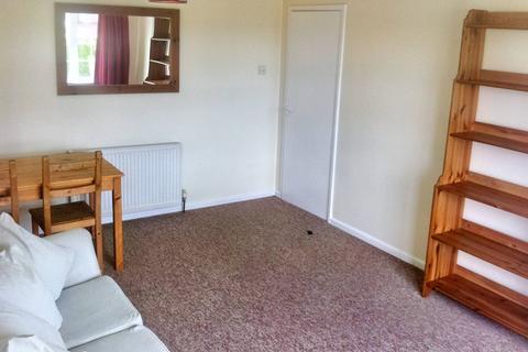 2 bedroom flat to rent - Stanmore Place, Headingley, Leeds LS4