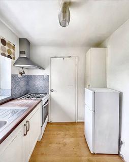 2 bedroom flat to rent, Stanmore Place, Headingley, Leeds LS4