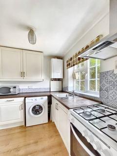 2 bedroom flat to rent, Stanmore Place, Headingley, Leeds LS4