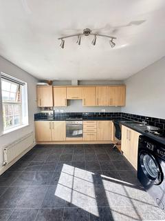 2 bedroom apartment to rent, The Rowick, Wakefield WF2