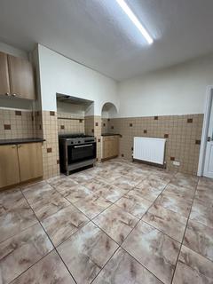 3 bedroom terraced house to rent, Coronation Avenue, Royston, Barnsley S71