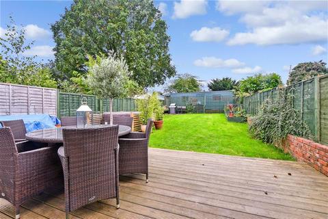 39 Colburn Way, Sutton, SM1 3AU