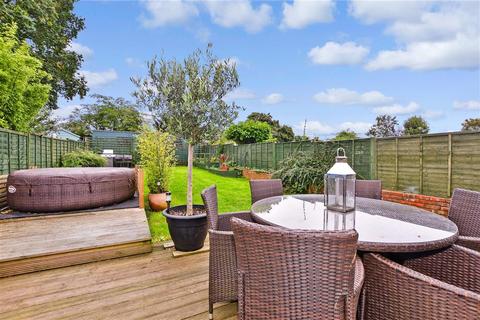 39 Colburn Way, Sutton, SM1 3AU