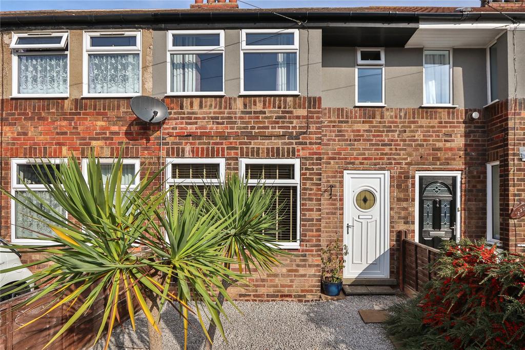Welwyn Park Avenue, Hull, HU6 2 bed terraced house £115,000
