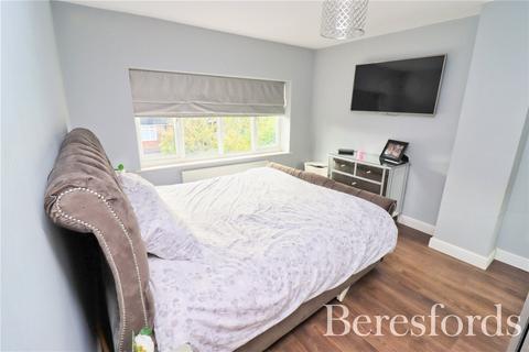 69 Hillside Road, Billericay, CM11 2BX