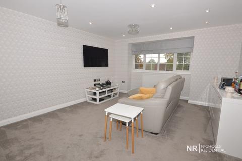 21, Danehurst Court Alexandra Road, Epsom, KT17 4BY