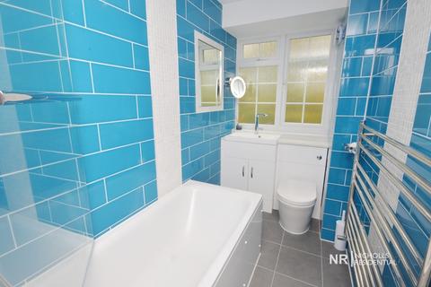 21, Danehurst Court Alexandra Road, Epsom, KT17 4BY