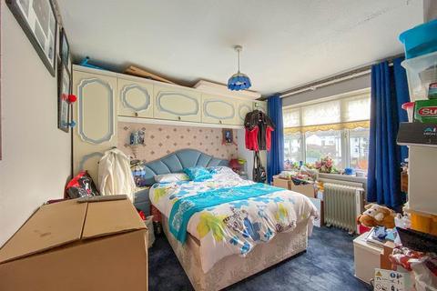 18 Howmead, Berkeley, GL13 9AS