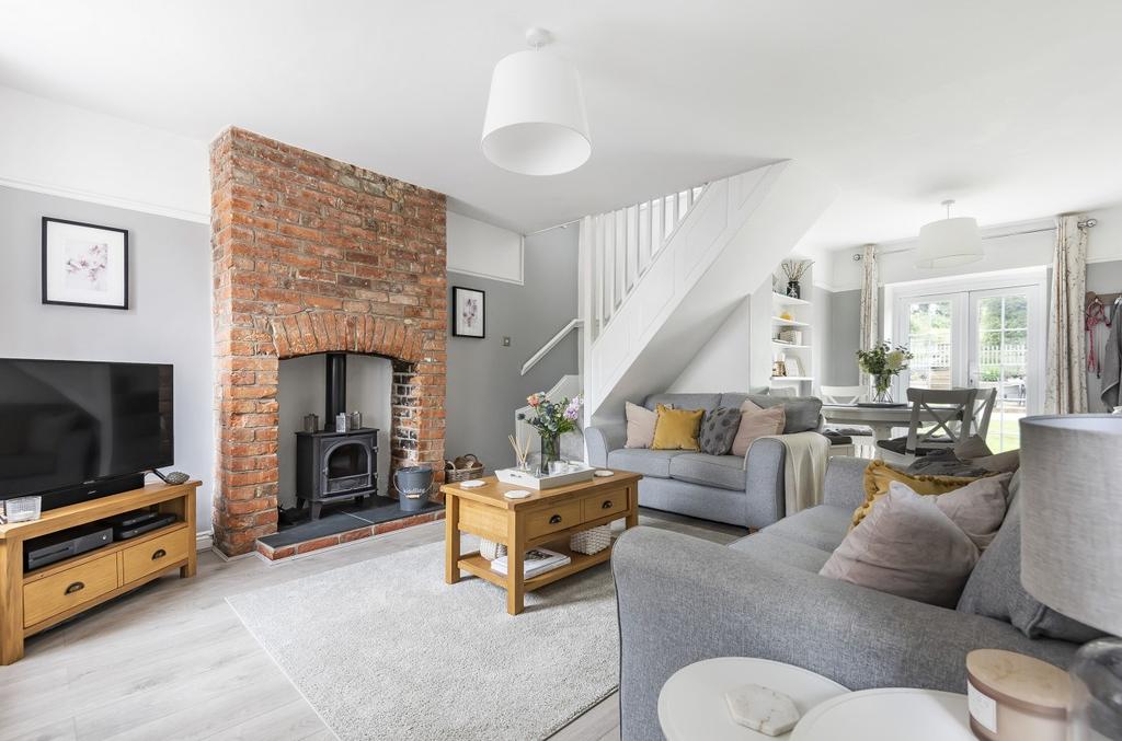 Bread Street, Warminster, BA12 3 bed terraced house £265,000