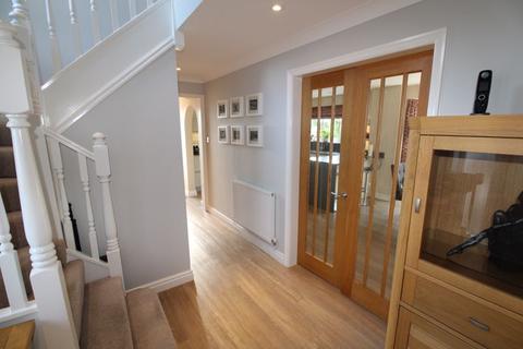 27 Conningsby Drive, Pershore, WR10 1QX