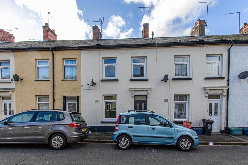 Street, St. Julians, Newport 2 bed terraced house £775 pcm (£