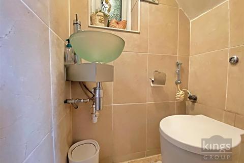 357 Bury Street West, London, N9 9JW