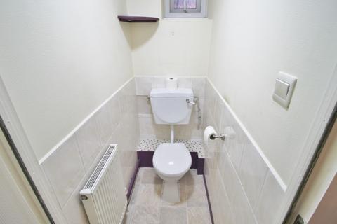 2 bedroom maisonette to rent, Highwood Lane, Loughton IG10
