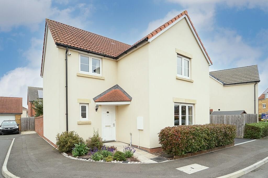 Mendip Road, WestonSuperMare, BS23 4 bed detached house £375,000